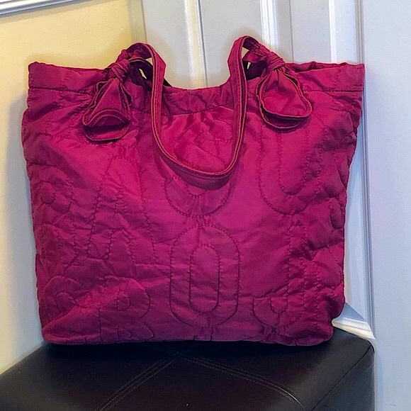 MARC JACOBS LARGE Workwear Hot Pink Quilted Tote Bag with Embroidered Logo - Picture 2 of 11